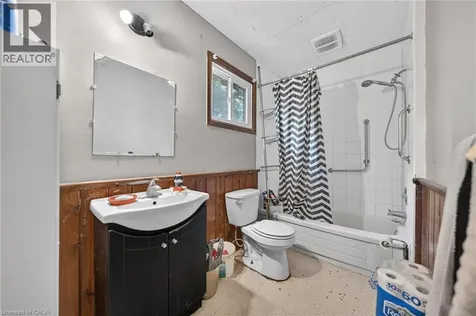 126 Chatham Street Brantford ON N3S 4G4