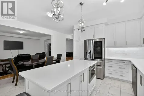 5 Middleton Drive Wasaga Beach ON L9Z 0L1
