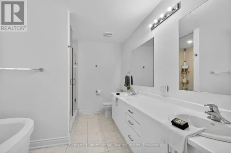 5 Middleton Drive Wasaga Beach ON L9Z 0L1