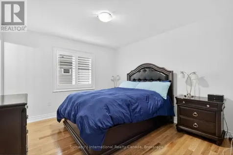 5 Middleton Drive Wasaga Beach ON L9Z 0L1