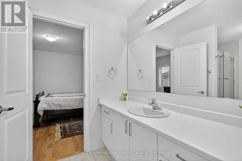 5 Middleton Drive Wasaga Beach ON L9Z 0L1