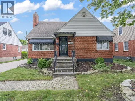 2584 Chilver Windsor ON N8W 2V9
