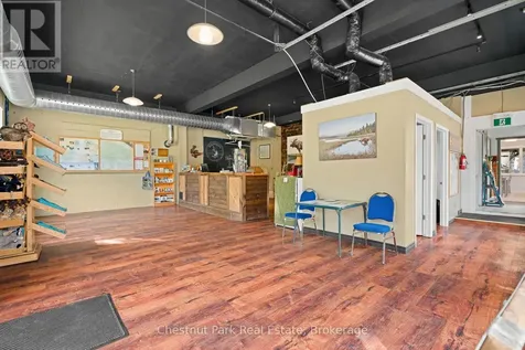 1734 Highway 518 E Highway Kearney ON P0A 1M0