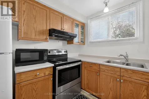 1444 Palmerston Drive Ottawa ON K1J 8P1