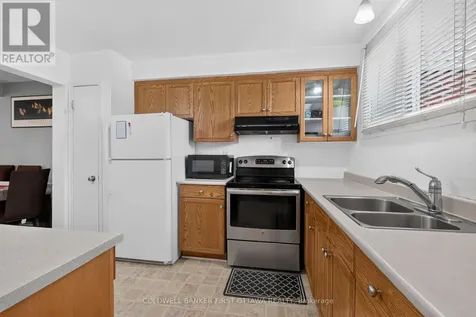 1444 Palmerston Drive Ottawa ON K1J 8P1