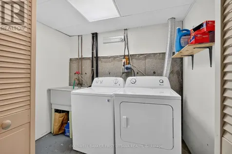 1444 Palmerston Drive Ottawa ON K1J 8P1