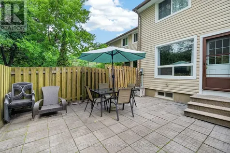 1444 Palmerston Drive Ottawa ON K1J 8P1