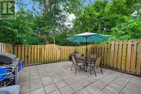1444 Palmerston Drive Ottawa ON K1J 8P1