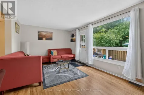 1444 Palmerston Drive Ottawa ON K1J 8P1
