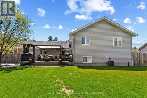51 Bedard Boulevard Petawawa ON K8H 0B7