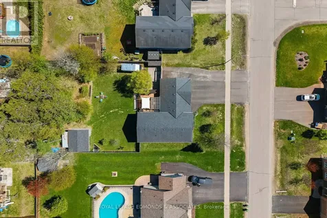 51 Bedard Boulevard Petawawa ON K8H 0B7