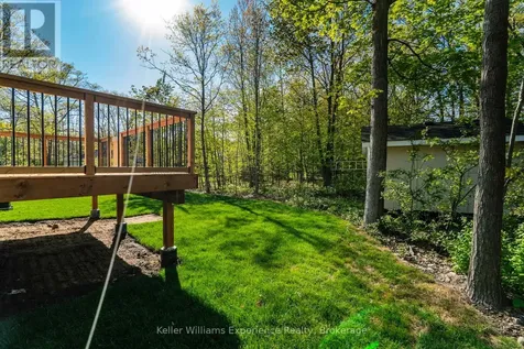 62 Rue Vanier Tiny ON L9M 0J2