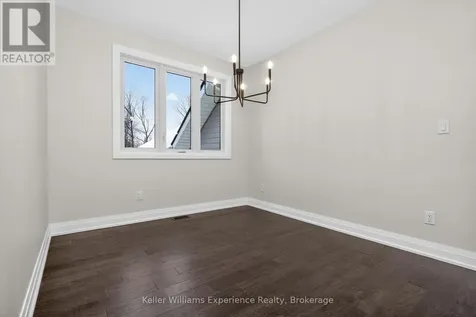 62 Rue Vanier Tiny ON L9M 0J2