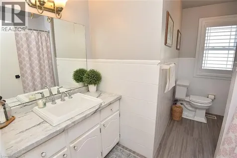 8 Sheridan Boulevard Simcoe ON N3Y 4W4