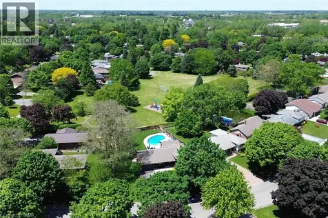 8 Sheridan Boulevard Simcoe ON N3Y 4W4