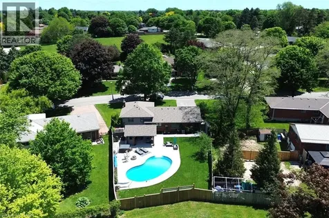 8 Sheridan Boulevard Simcoe ON N3Y 4W4
