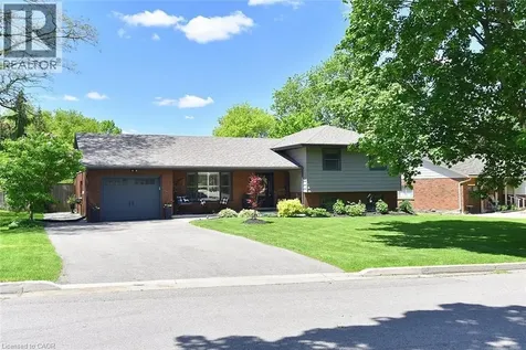 8 Sheridan Boulevard Simcoe ON N3Y 4W4