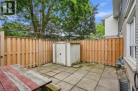 82 Riverdale Drive Hamilton ON L8E 1K3
