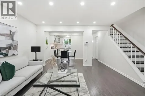 82 Riverdale Drive Hamilton ON L8E 1K3