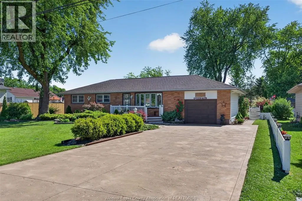 1804 St. Anne Street Tecumseh ON N8N 1V4