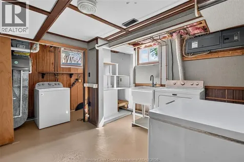 1804 St. Anne Street Tecumseh ON N8N 1V4
