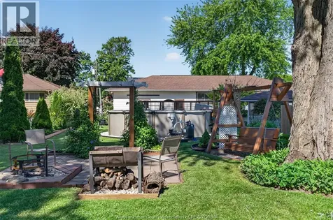 1804 St. Anne Street Tecumseh ON N8N 1V4