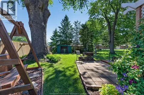 1804 St. Anne Street Tecumseh ON N8N 1V4