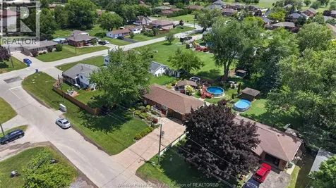 1804 St. Anne Street Tecumseh ON N8N 1V4