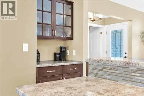 112 Fay Court Lakeshore ON N8L 0K9