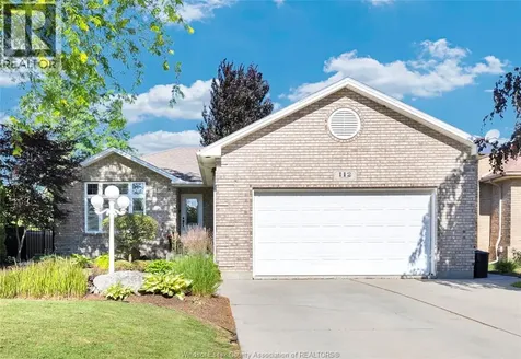 112 Fay Court Lakeshore ON N8L 0K9