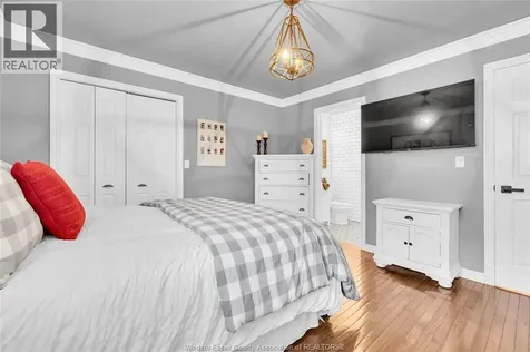 112 Fay Court Lakeshore ON N8L 0K9
