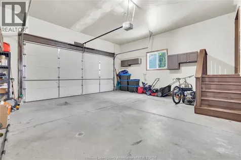 112 Fay Court Lakeshore ON N8L 0K9