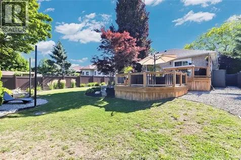 112 Fay Court Lakeshore ON N8L 0K9