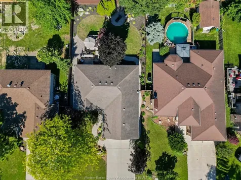 112 Fay Court Lakeshore ON N8L 0K9