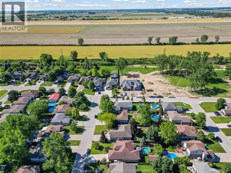 112 Fay Court Lakeshore ON N8L 0K9