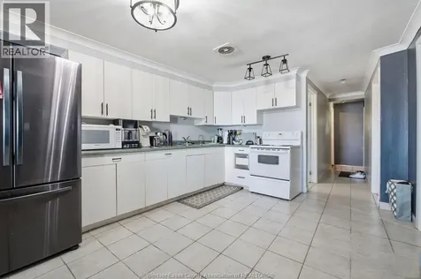 1437 Heritage Road Kingsville ON N9Y 2E6