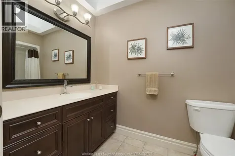 3998 Cosenza Street Windsor ON N9G 0A5