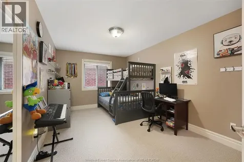 3998 Cosenza Street Windsor ON N9G 0A5