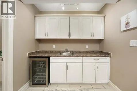 3998 Cosenza Street Windsor ON N9G 0A5