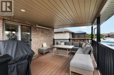 3998 Cosenza Street Windsor ON N9G 0A5