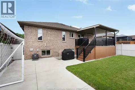 3998 Cosenza Street Windsor ON N9G 0A5
