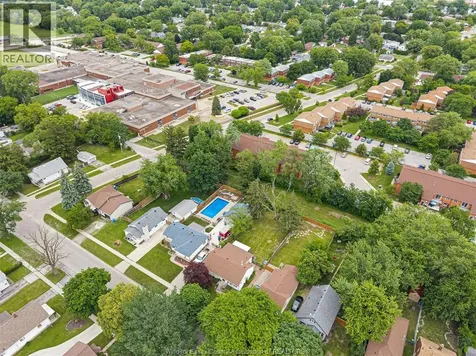 2032 Ford Boulevard Windsor ON N8T 2E7