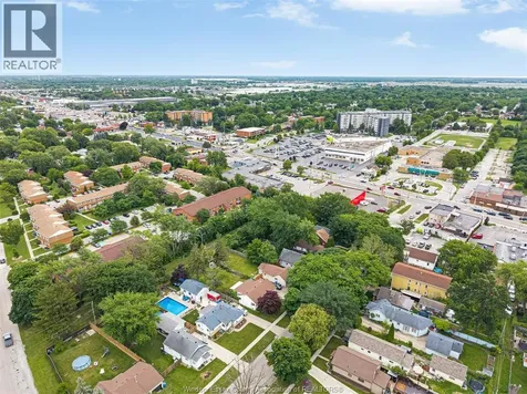 2032 Ford Boulevard Windsor ON N8T 2E7