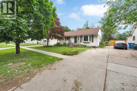 2032 Ford Boulevard Windsor ON N8T 2E7