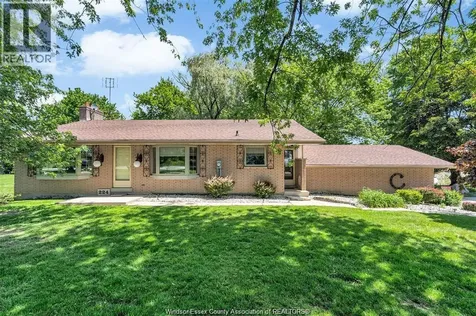 224 West Pike Creek Lakeshore ON N8N 2L9
