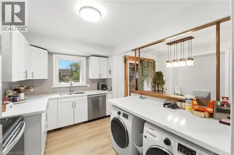 133 Kingslea Drive Hamilton ON L8T 4A7