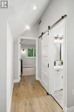 530 Penny Lane Waterloo ON N2T 2L2
