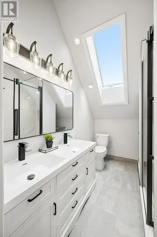 530 Penny Lane Waterloo ON N2T 2L2
