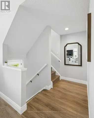 530 Penny Lane Waterloo ON N2T 2L2