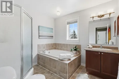 1073 Brasseur Crescent Ottawa ON K4A 5A1